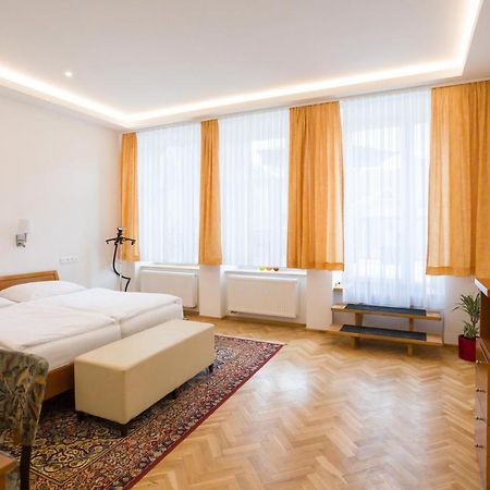 Luxusní velký apartmán s terasou v centru Litomyšle Esterno foto