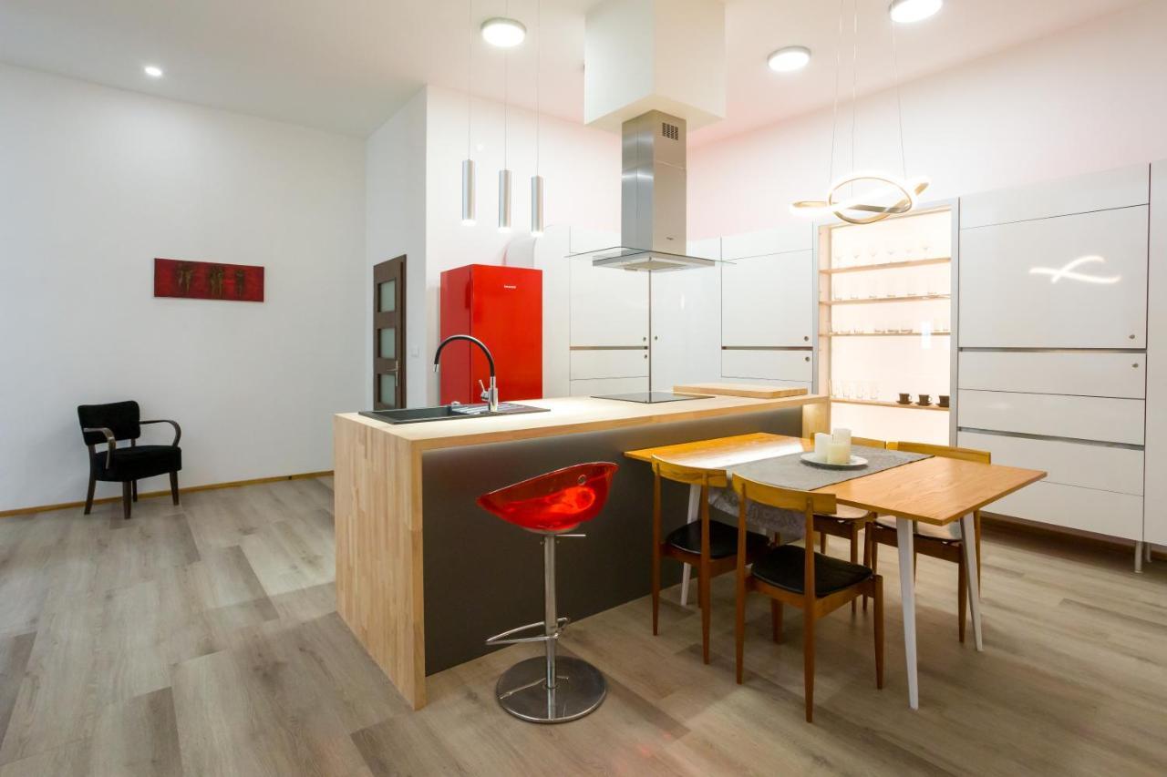 Luxusní velký apartmán s terasou v centru Litomyšle Esterno foto